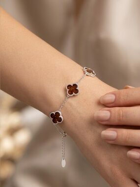 805: Genuine Amber Sterling Silver clover Bracelet